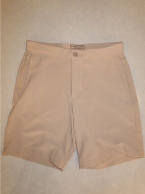 Vineyard Vines Men's Light Kakhi Flat-Front Performance Shorts